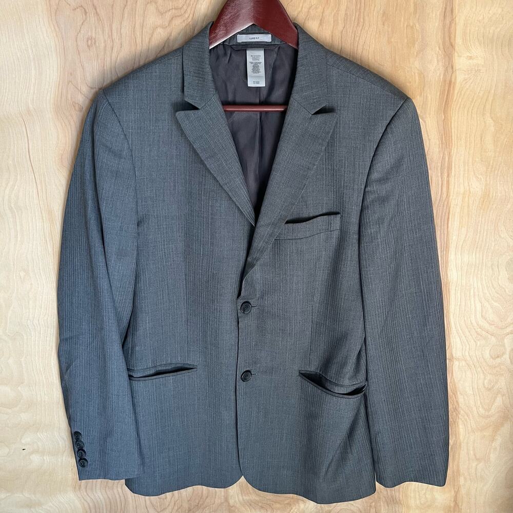 Claiborne Luxe Blazer Pin Stripe Luxe Fit 38S Sports Coat Blazer Jacket Preppy